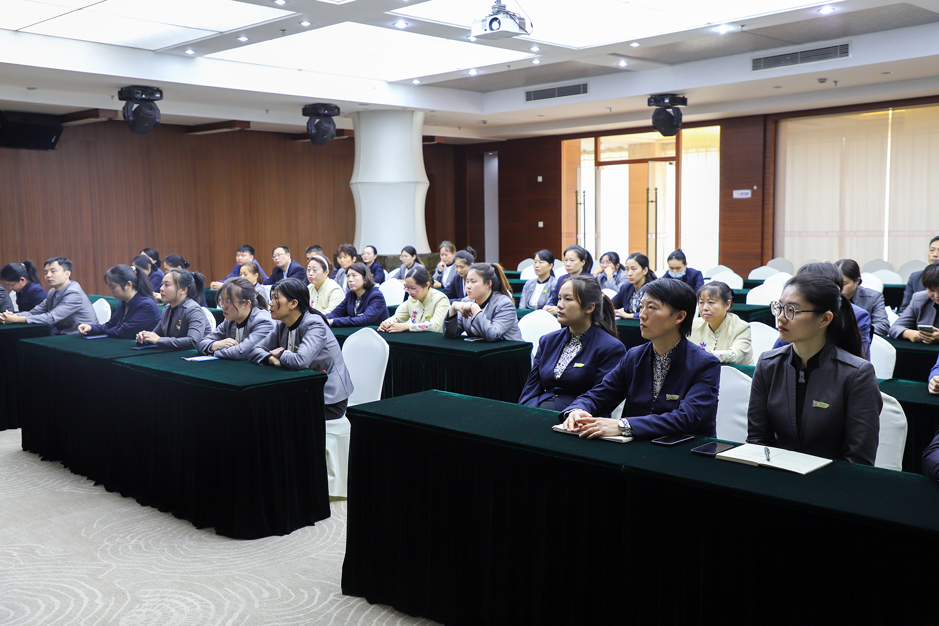 二十大精神基層宣講現(xiàn)場.jpg 二十大精神基層宣講現(xiàn)場.jpg