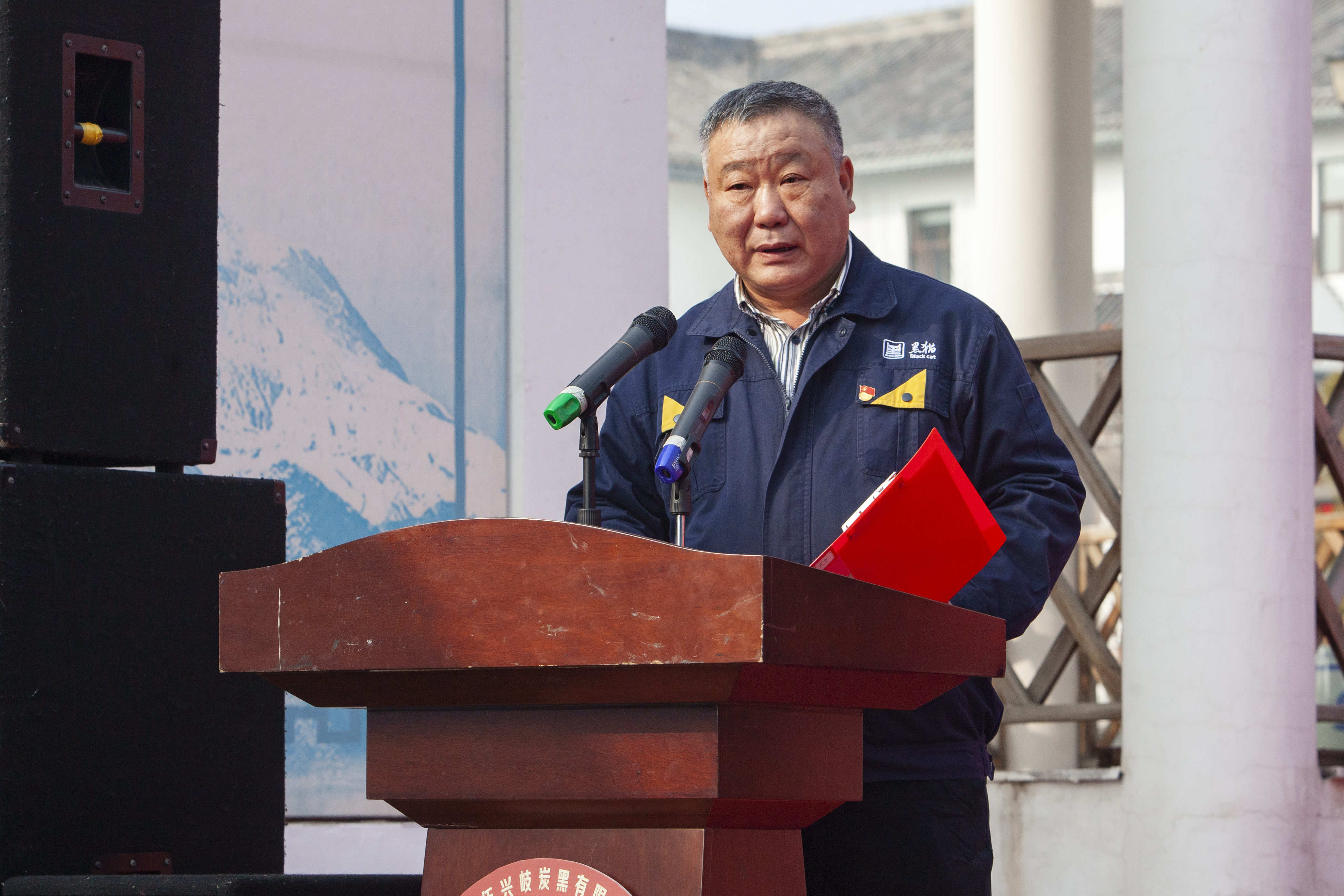 萬(wàn)鵬新.jpg 萬(wàn)鵬新.jpg