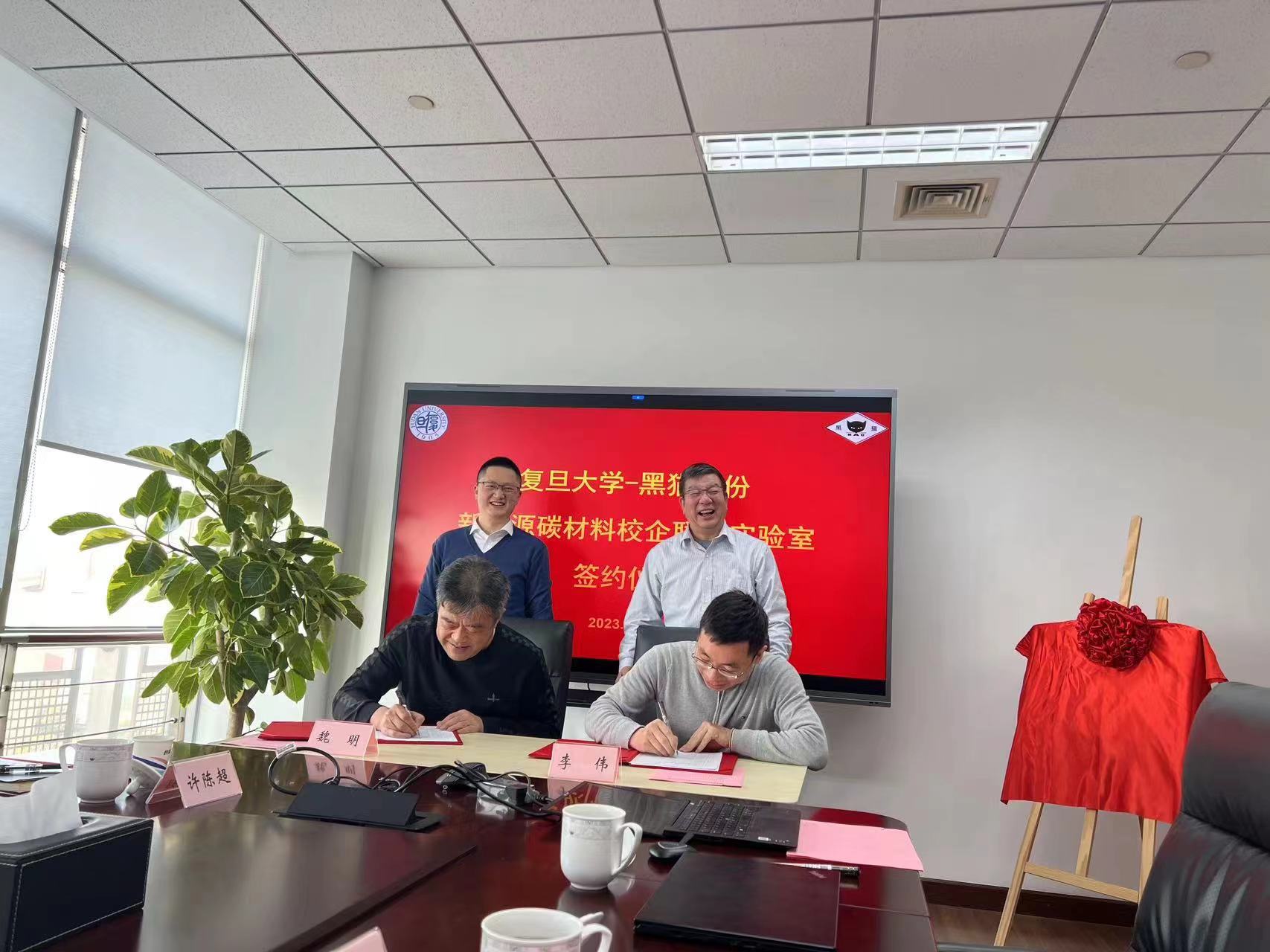 1f24d2081c201583b5c97d42c0c1de1.jpg 1f24d2081c201583b5c97d42c0c1de1.jpg